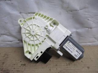 моторчик стеклоподъемника передний правый Audi Q7 4L 2007, 3.0 л., TDi, BUN, дизель, АКПП, черный, внедорожник 5 дв., полный привод, 4L0959802B