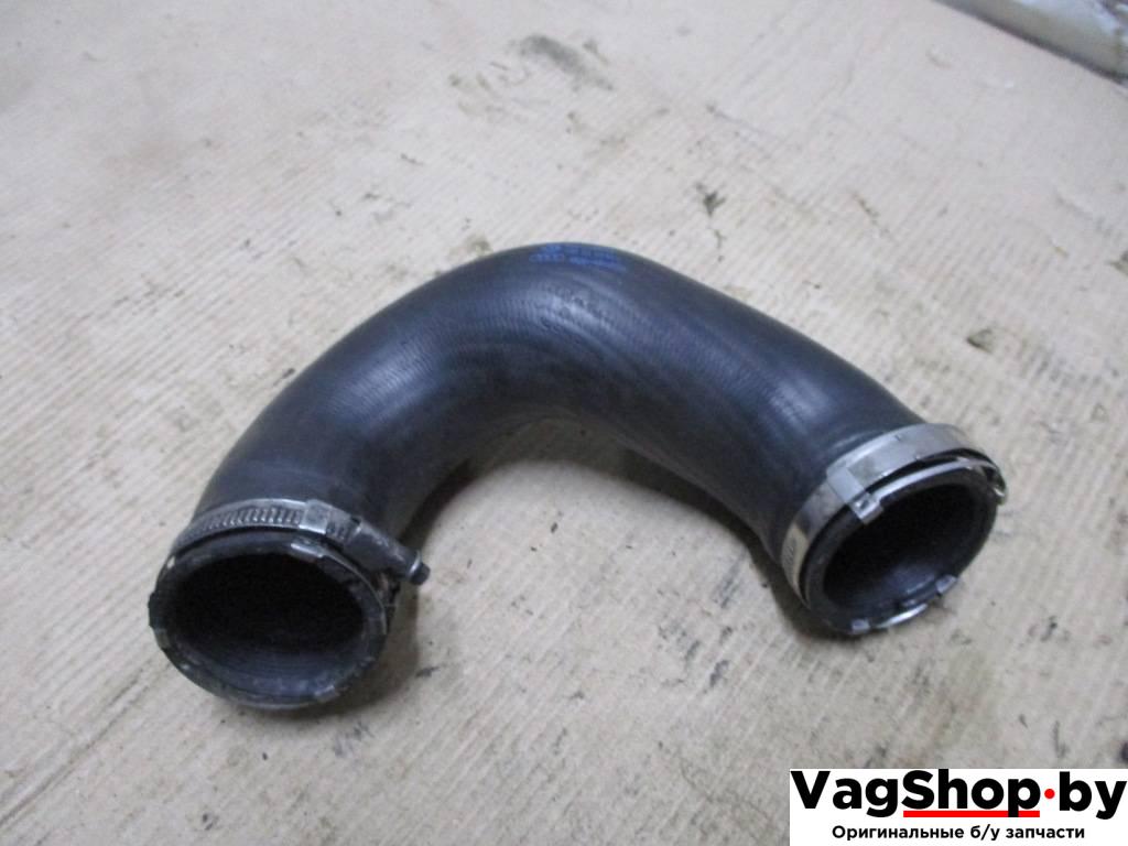 патрубок интеркулера Audi Q7 4L 2007, 3.0 л., TDi, BUN, дизель, АКПП, черный, внедорожник 5 дв., полный привод, 7L6145972E - фото №1