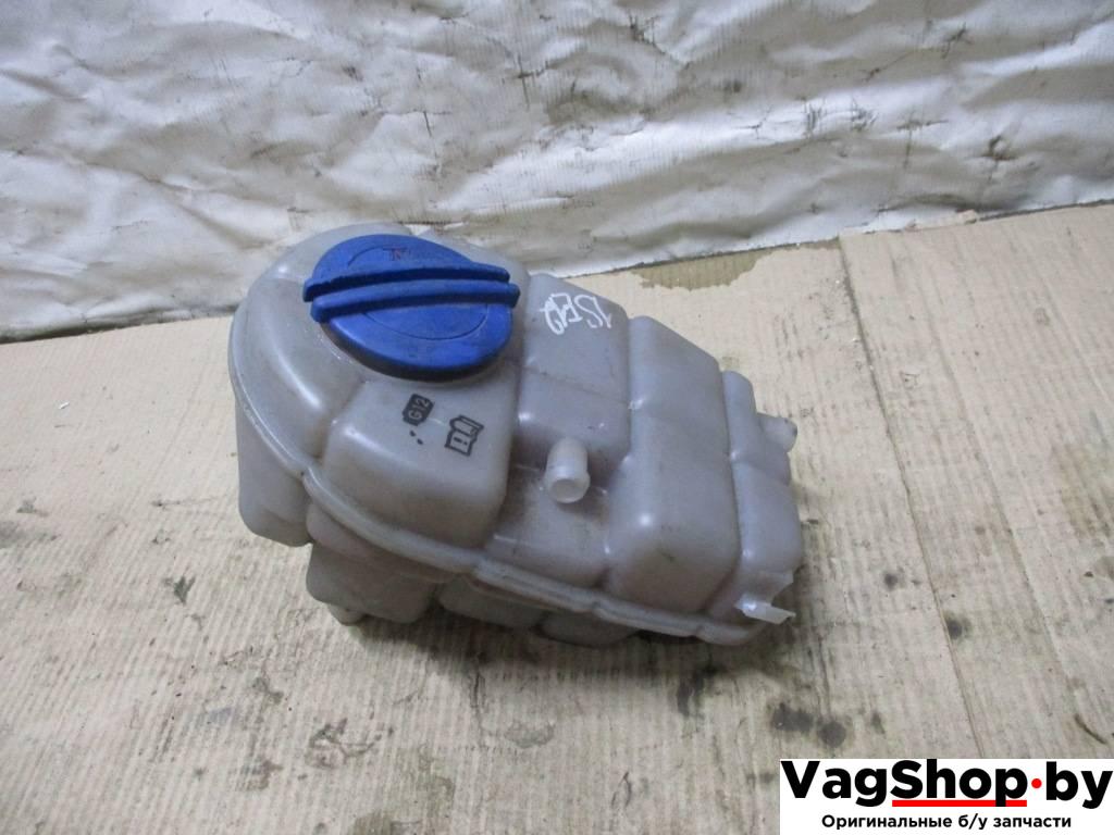 бачок расширительный Audi A6 4G/C7 2013, 3.0 л., TDi, CLA, дизель, АКПП, серый, универсал, полный привод - фото №1