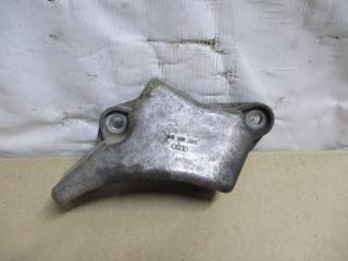 кронштейн КПП Audi A6 4G/C7 2013, 3.0 л., TDi, CLA, дизель, АКПП, серый, универсал, полный привод, 0B5301184