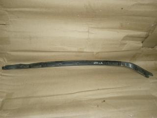 молдинг (накладка кузовная) Volkswagen Golf Plus 1 поколение 2006, 1.6 л., FSI, BLF, бензин, МКПП, черный, хетчбэк 5 дв., передний привод, 5M0839374C