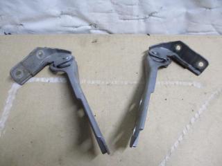 петля капота Audi A3 8P/8PA [рестайлинг] 2006, 2.0 л., TFSI, AXX, бензин, МКПП, голубой, хетчбэк 5 дв., полный привод, 8P0823301, 8P0823302