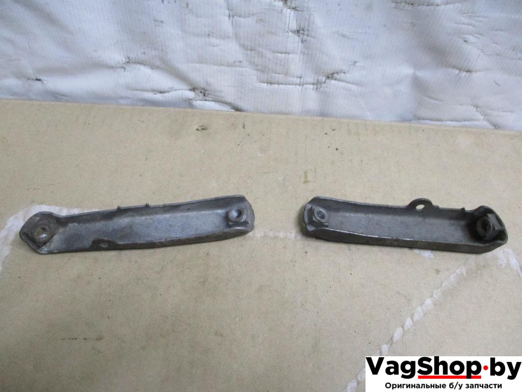 кронштейн (крепление) Audi A8 D4/4H 2011, 4.2 л., FSI, CDR, бензин, АКПП, серый, седан, полный привод, 4H0399403E - фото №1