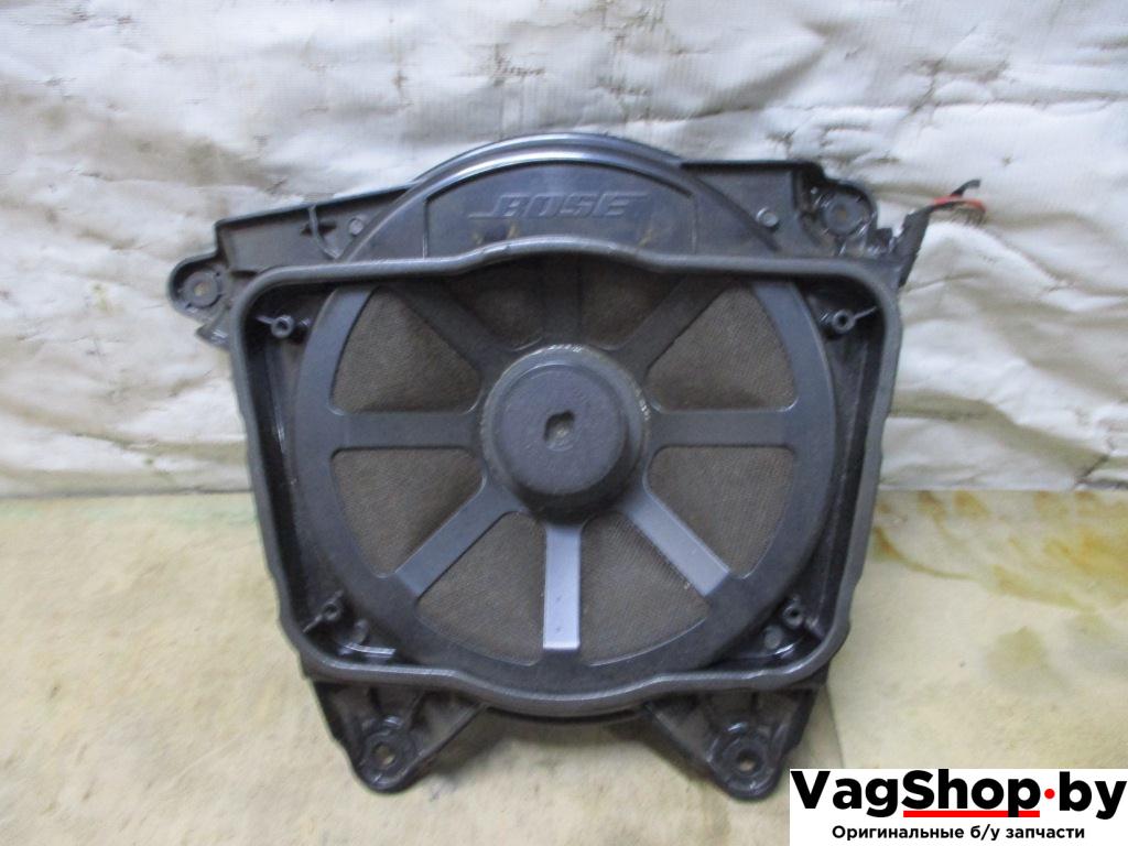 сабвуфер Audi A8 D4/4H 2011, 4.2 л., FSI, CDR, бензин, АКПП, серый, седан, полный привод, 4H0035481A - фото №1