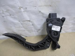 педаль Audi A8 D4/4H 2011, 4.2 л., FSI, CDR, бензин, АКПП, серый, седан, полный привод, 8K1723523