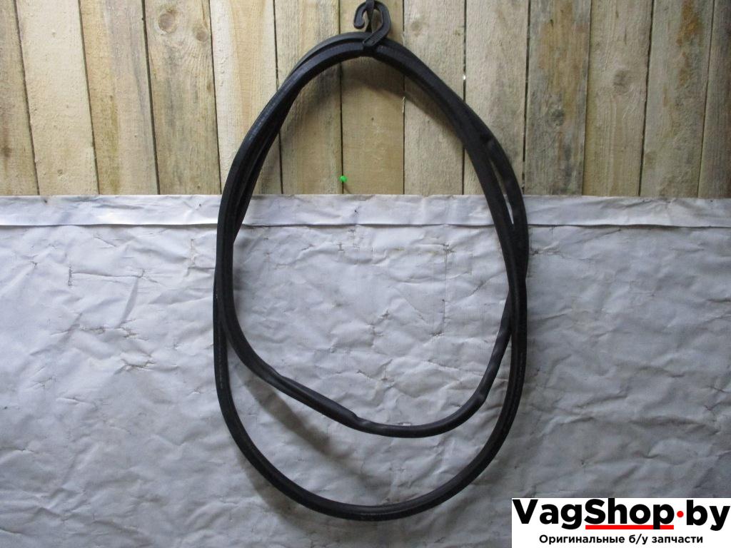 уплотнитель Audi A8 D4/4H 2011, 4.2 л., FSI, CDR, бензин, АКПП, серый, седан, полный привод, 4H0823731D - фото №1