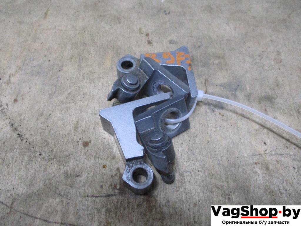петля двери Audi A8 D4/4H 2011, 4.2 л., FSI, CDR, бензин, АКПП, серый, седан, полный привод, 4H0831402, 4H0831402A - фото №1