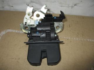 замок багажника Audi A8 D4/4H 2011, 4.2 л., FSI, CDR, бензин, АКПП, серый, седан, полный привод, 4H0827505