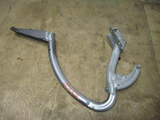 петля крышки багажника Audi A8 D4/4H 2011, 4.2 л., FSI, CDR, бензин, АКПП, серый, седан, полный привод, 4H0827300D