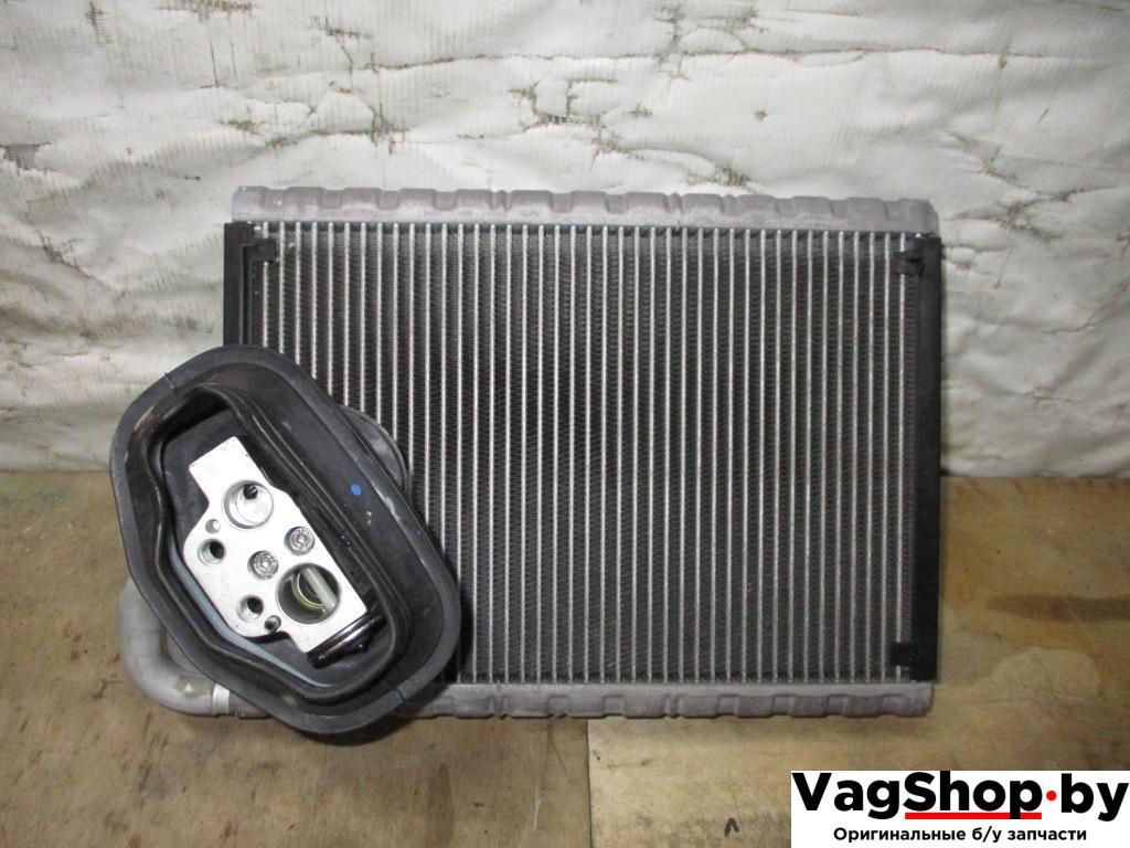 испаритель кондиционера Audi Q5 8R 2010, 2.0 л., TDi, CAH, дизель, АКПП, белый, внедорожник 5 дв., полный привод - фото №1