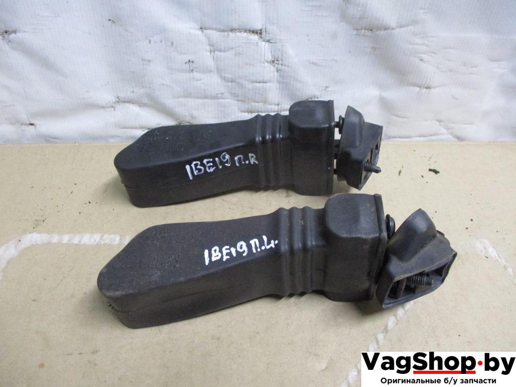 ограничитель открывания двери Audi Q5 8R 2010, 2.0 л., TDi, CAH, дизель, АКПП, белый, внедорожник 5 дв., полный привод, 8R0837249C - фото №1