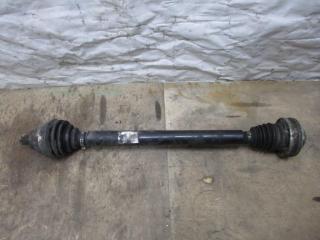 полуось передняя правая (приводной вал, ШРУС) Volkswagen Passat B6 2006, 2.0 л., TDi, BKP, дизель, МКПП, черный, универсал, передний привод, 1K0407272EN