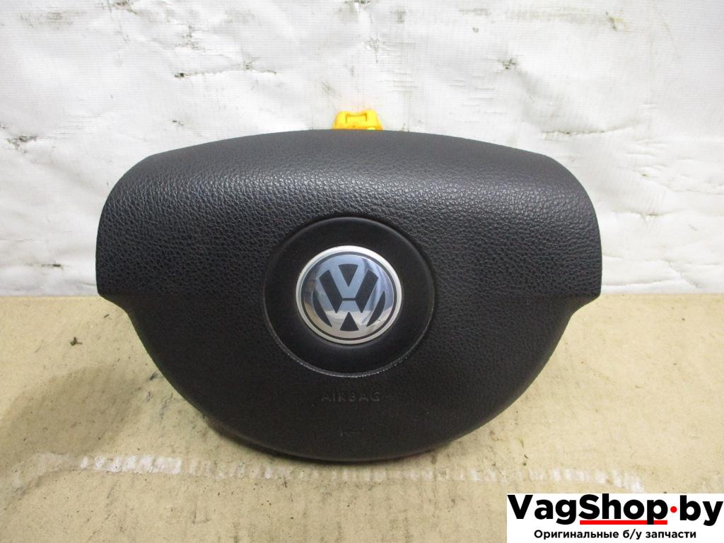 подушка безопасности водителя Volkswagen Passat B6 2006, 2.0 л., TDi, BKP, дизель, МКПП, черный, универсал, передний привод, 3C0880201AH - фото №1