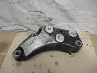 кронштейн КПП Volkswagen Passat B6 2006, 2.0 л., TDi, BKP, дизель, МКПП, черный, универсал, передний привод, 1K0199117AC