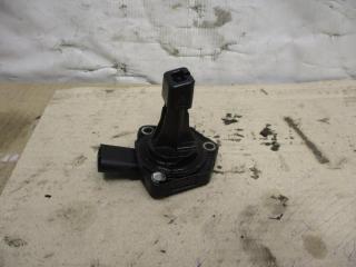 датчик уровня масла Volkswagen Caddy 3 поколение [рестайлинг] 2011, 2.0 л., TDi, CFH, дизель, МКПП, белый, минивэн, передний привод, 03C907660G