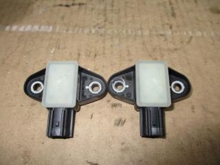 датчик удара Volkswagen Passat B6 2009, 2.0 л., TDi, CBA, дизель, АКПП, белый, седан, передний привод, 5N0959354