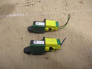 датчик удара Volkswagen Passat B6 2009, 2.0 л., TDi, CBA, дизель, АКПП, белый, седан, передний привод, 5N0959351B