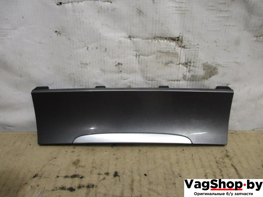 накладка декоративная Volkswagen Passat B6 2009, 2.0 л., TDi, CBA, дизель, АКПП, белый, седан, передний привод, 3C0857351E - фото №1