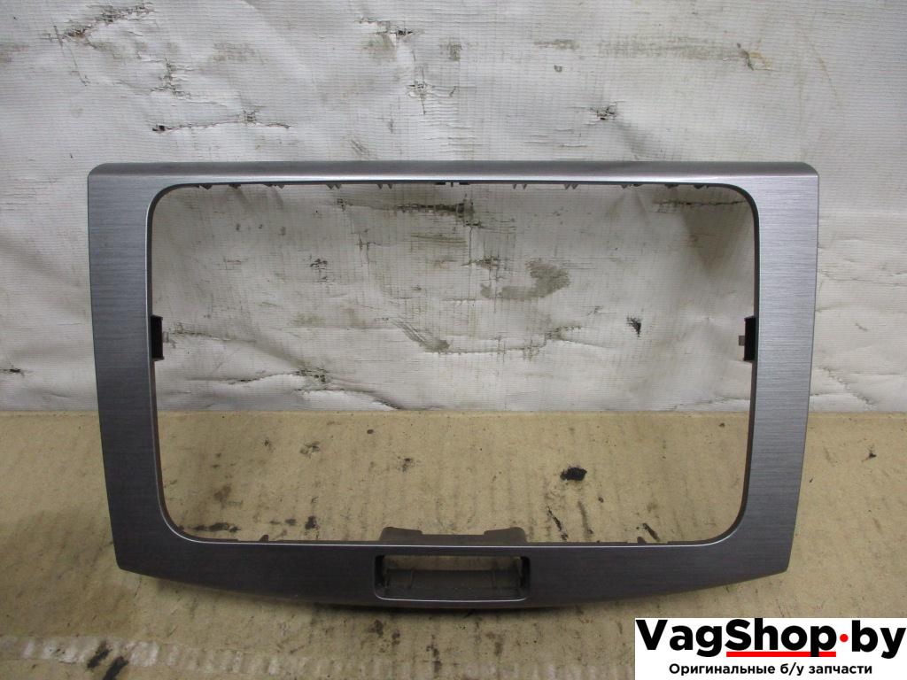 накладка декоративная Volkswagen Passat B7 2012, 2.0 л., TDi, CFF, дизель, МКПП, голубой, универсал, передний привод, 3AA858069H - фото №1