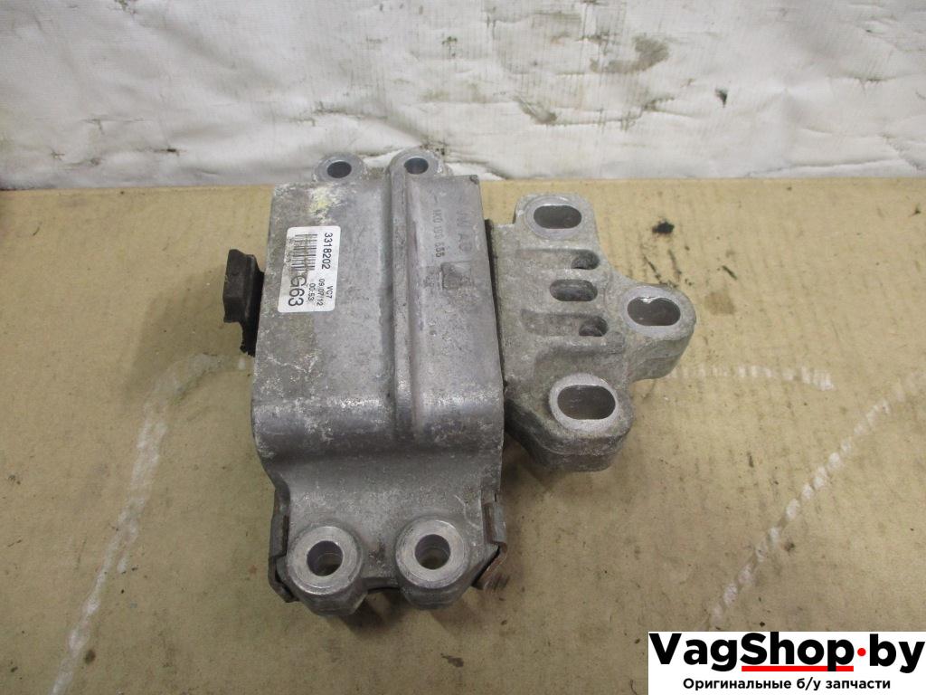 подушка крепления КПП Volkswagen Passat B7 2012, 2.0 л., TDi, CFF, дизель, МКПП, голубой, универсал, передний привод, 1K0199555AT - фото №1