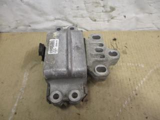 подушка крепления КПП Volkswagen Passat B7 2012, 2.0 л., TDi, CFF, дизель, МКПП, голубой, универсал, передний привод, 1K0199555AT