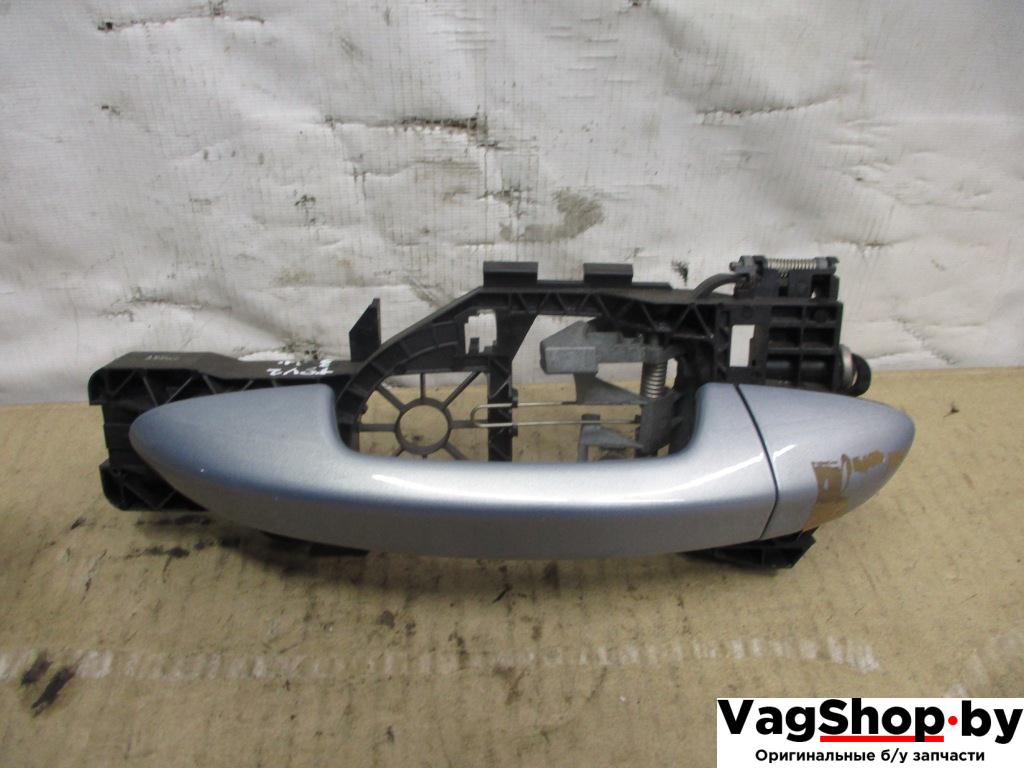 ручка наружная задняя левая Volkswagen Passat B7 2012, 2.0 л., TDi, CFF, дизель, МКПП, голубой, универсал, передний привод - фото №1