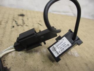 микрофон Volkswagen Tiguan 1 поколение 2010, 2.0 л., TDi, CFF, дизель, МКПП, черный, внедорожник 5 дв., передний привод, 3B0035711B