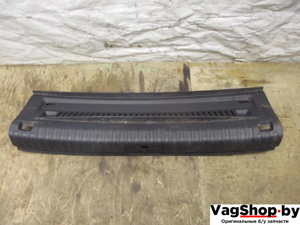 накладка внутренняя на заднюю панель кузова Volkswagen Tiguan 1 поколение 2010, 2.0 л., TDi, CFF, дизель, МКПП, черный, внедорожник 5 дв., передний привод, 5N0863459 - фото №1