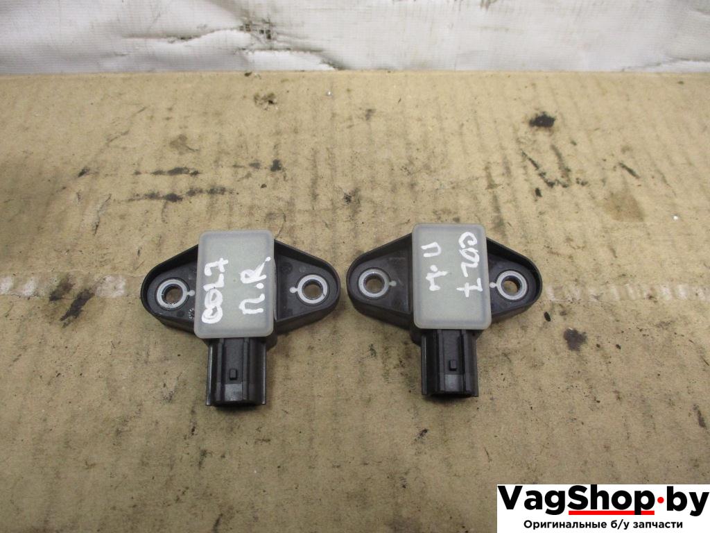 датчик удара Volkswagen Tiguan 1 поколение 2010, 2.0 л., TDi, CFF, дизель, МКПП, черный, внедорожник 5 дв., передний привод, 5N0959354 - фото №1