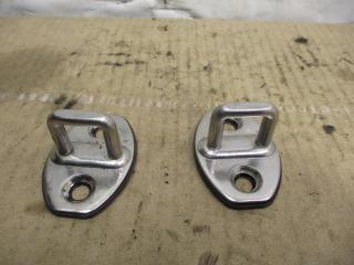 ответная часть (скоба) замка двери Volkswagen Tiguan 1 поколение 2010, 2.0 л., TDi, CFF, дизель, МКПП, черный, внедорожник 5 дв., передний привод, 3C0837033C