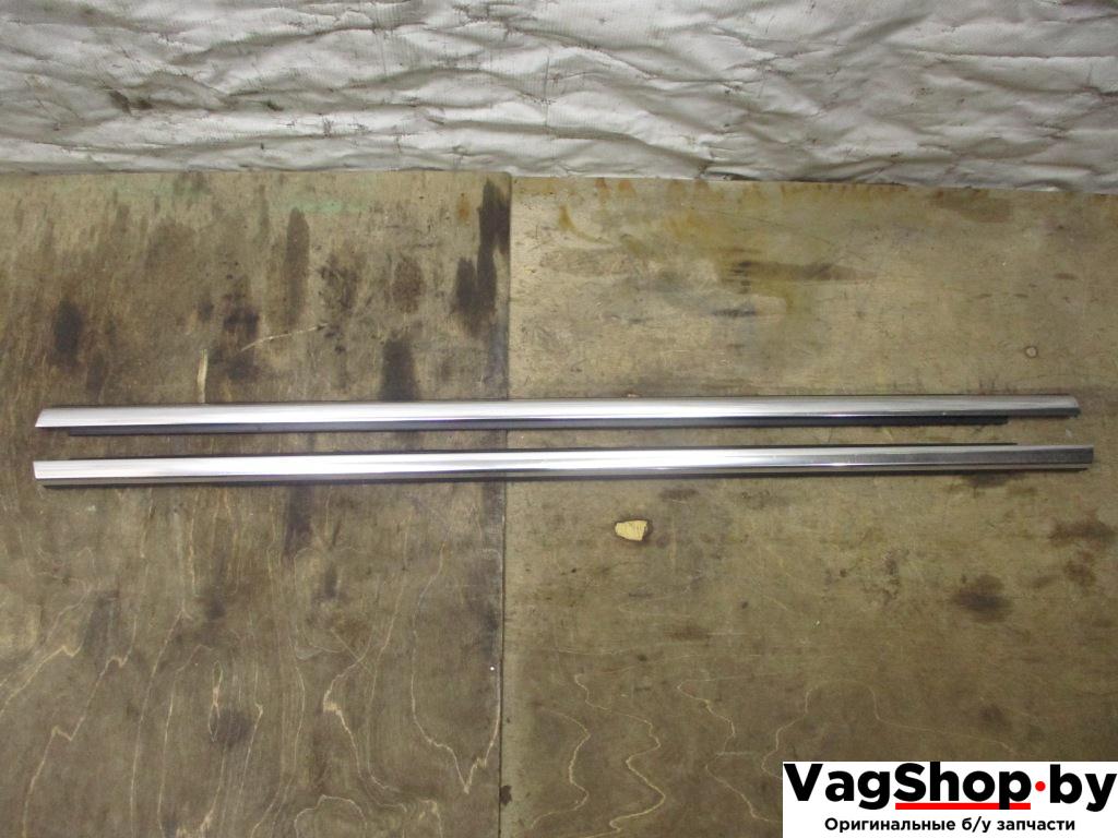 уплотнитель Volkswagen Touareg 2 поколение 2011, 3.6 л., FSI, CGR, бензин, АКПП, черный, внедорожник 5 дв., полный привод, 7P0839475F, 7P0839476F - фото №1