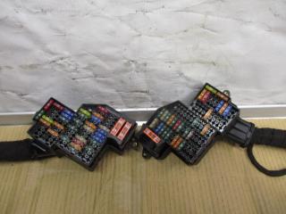 блок предохранителей Volkswagen Touareg 2 поколение 2011, 3.6 л., FSI, CGR, бензин, АКПП, черный, внедорожник 5 дв., полный привод