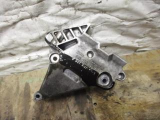 кронштейн двигателя Volkswagen Touran 1 поколение [рестайлинг] 2007, 1.9 л., TDi, BXE, дизель, МКПП, черный, минивэн, передний привод, 03G199207G