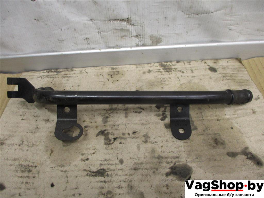 трубка охлаждающей жидкости Volkswagen Touareg 2 поколение 2013, 3.6 л., FSI, бензин, АКПП, внедорожник 5 дв., 03H121065D - фото №1