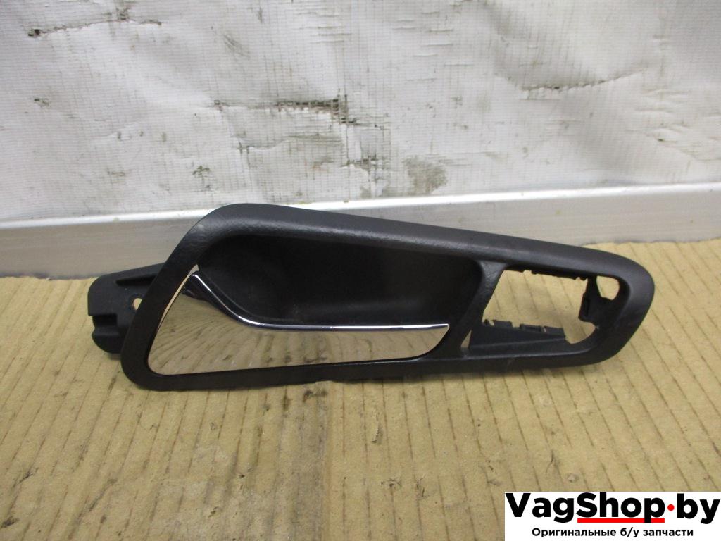 ручка внутренняя передняя левая Volkswagen Passat B6 2006, 2.0 л., TDi, BKP, дизель, МКПП, черный, универсал, передний привод, 3C1837113 - фото №1