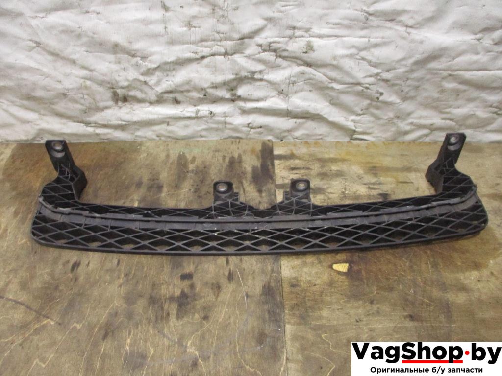 Крепление бампера переднего Volkswagen Passat B7 2012, 2.0 л., TDi, CFF, дизель, МКПП, черный, седан, передний привод, 3AA807571 - фото №1