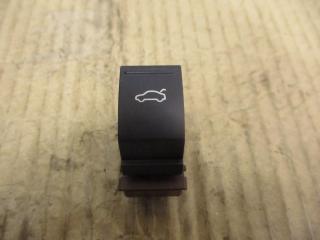 кнопка открытия багажника Volkswagen Passat B7 2012, 2.0 л., TDi, CFF, дизель, МКПП, черный, седан, передний привод, 3AA959831