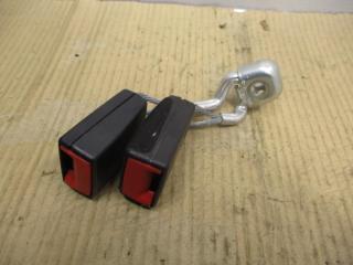 замок ремня безопасности Volkswagen Passat B7 2012, 2.0 л., TDi, CFF, дизель, МКПП, черный, седан, передний привод, 3AA857739B