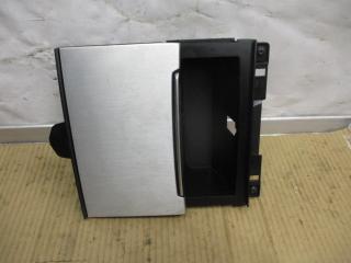 бардачок Audi A6 C7/4G [рестайлинг] 2017, 2.0 л., TDi, DDD, дизель, АКПП, красный, седан, передний привод, 4G0863273, 4G0864131