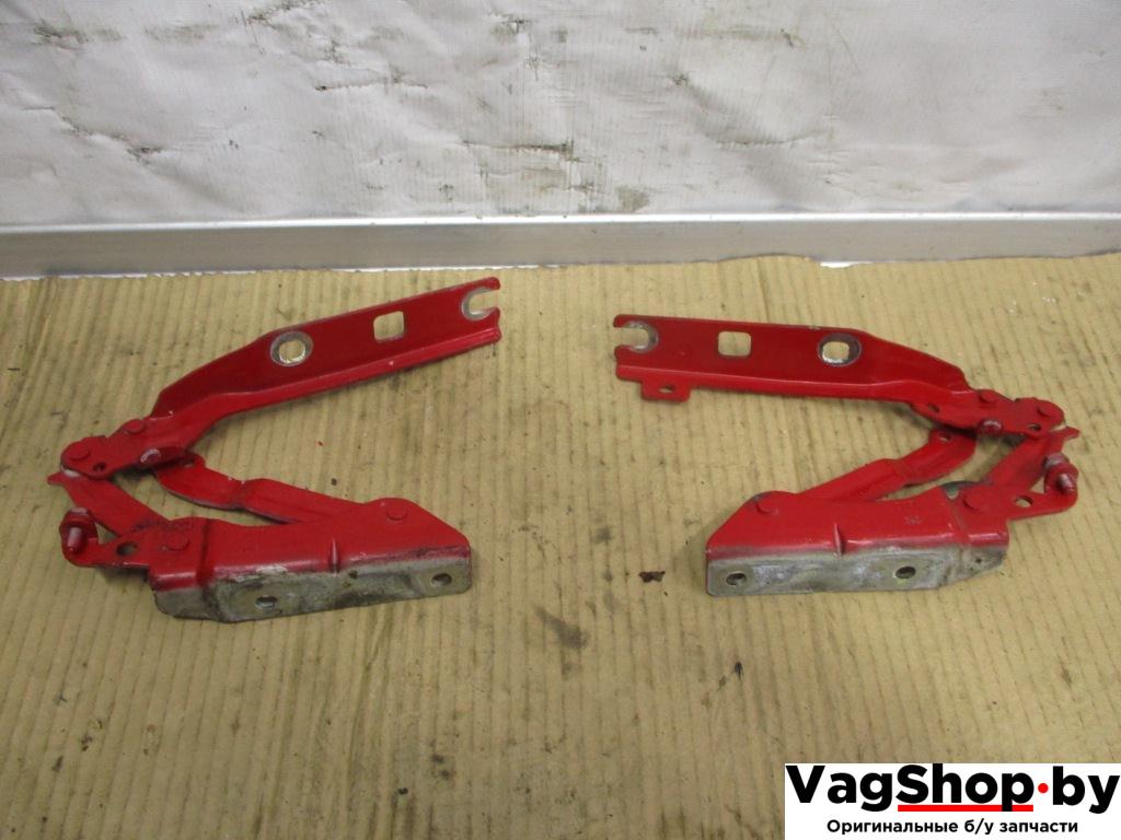 петля капота Volkswagen Golf 6 поколение 2010, 1.6 л., TDi, CAY, дизель, МКПП, красный, хетчбэк 5 дв., передний привод, 5K0823301B, 5K0823302B - фото №1