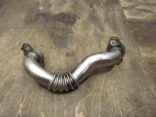 трубка системы рециркуляции EGR Volkswagen Golf 6 поколение 2010, 1.6 л., TDi, CAY, дизель, МКПП, красный, хетчбэк 5 дв., передний привод, 03L131521Q