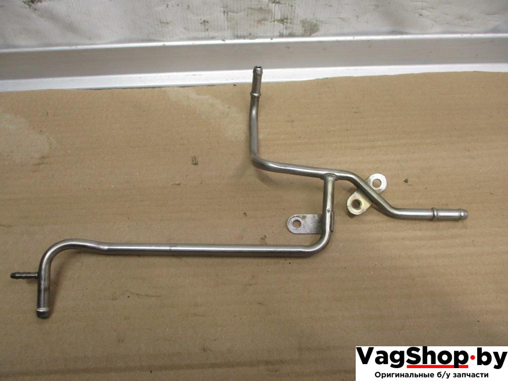 трубка топливная Volkswagen Golf 6 поколение 2010, 1.6 л., TDi, CAY, дизель, МКПП, красный, хетчбэк 5 дв., передний привод, 03L201360R - фото №1