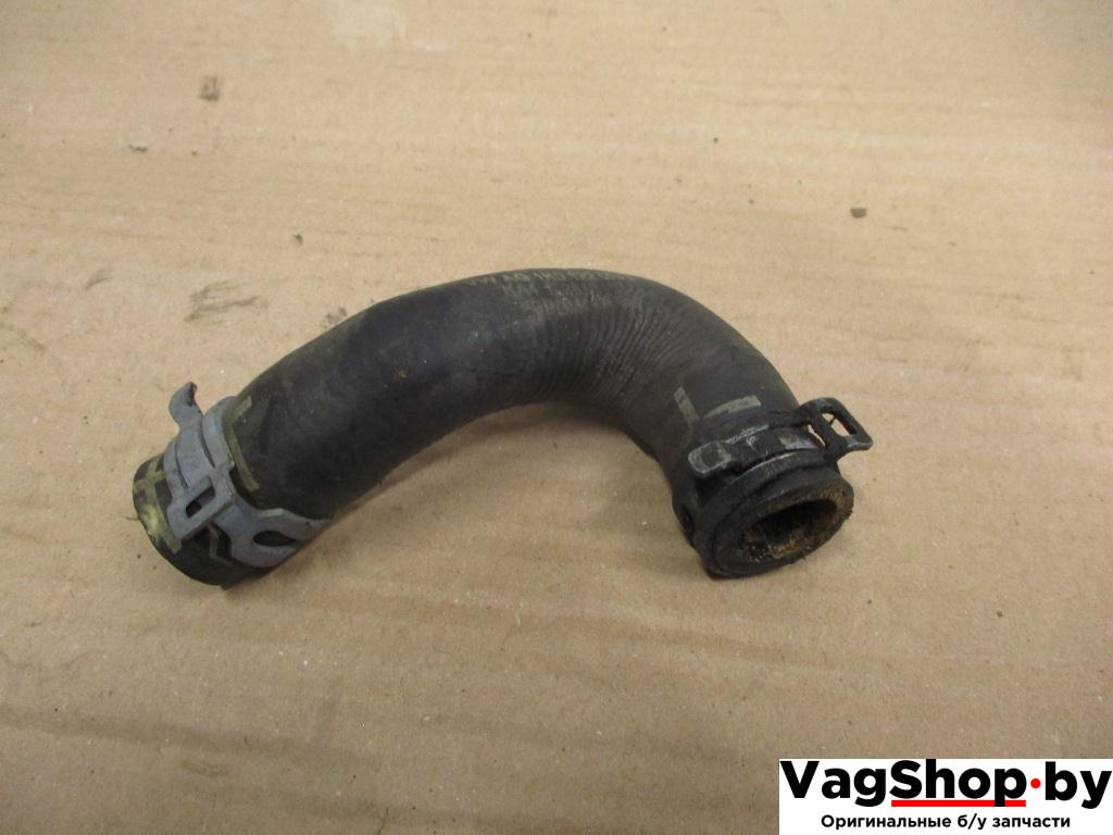 патрубок (трубопровод, шланг) Volkswagen Golf 6 поколение 2010, 1.6 л., TDi, CAY, дизель, МКПП, красный, хетчбэк 5 дв., передний привод, 1K0122058L - фото №1