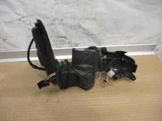 Крепление зеркала наружного правого Volkswagen Golf 6 поколение 2010, 1.6 л., TDi, CAY, дизель, МКПП, красный, хетчбэк 5 дв., передний привод