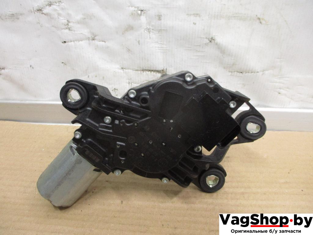моторчик заднего стеклоочистителя (дворника) Volkswagen Touran 2 2013, 2.0 л., TDi, CFH, дизель, МКПП, синий, минивэн, передний привод, 5K6955711B - фото №1