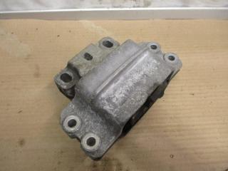 подушка крепления КПП Volkswagen Passat B6 2009, 2.0 л., TDi, CBD, дизель, МКПП, серебро, седан, передний привод, 1K0199555P