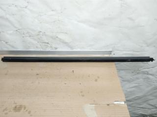 уплотнитель Volkswagen Touran 1 поколение [рестайлинг] 2008, 2.0 л., TDi, BMM, дизель, АКПП, серый, минивэн, передний привод, 1T0837472B