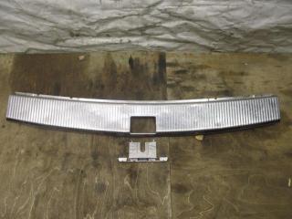 накладка внутренняя на заднюю панель кузова Volkswagen Touareg 1 поколение [рестайлинг] 2008, 3.0 л., TDi, BKS, дизель, АКПП, черный, внедорожник 5 дв., полный привод, 7L6863459H