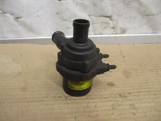 насос антифриза дополнительный Volkswagen Touareg 1 поколение [рестайлинг] 2008, 3.0 л., TDi, BKS, дизель, АКПП, черный, внедорожник 5 дв., полный привод, 7L0965561L