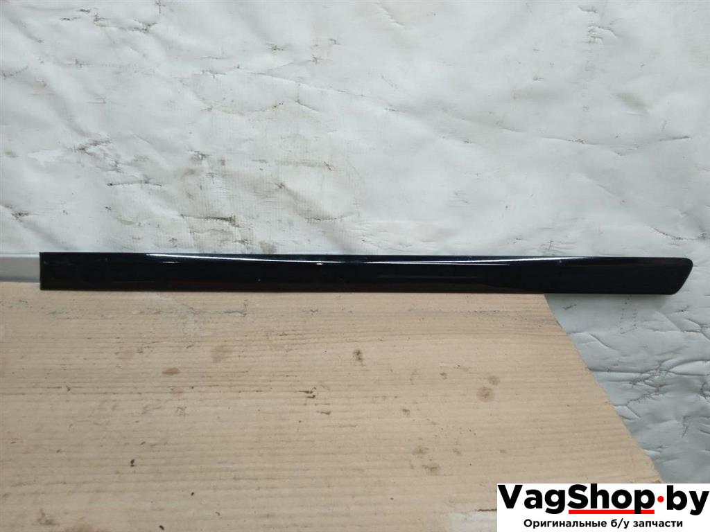 молдинг двери задней левой Audi A4 B7 2006, 2.0 л., TDi, BPW, дизель, МКПП, черный, универсал, передний привод, 8E0853963 - фото №1